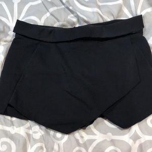 Zara black origami skort